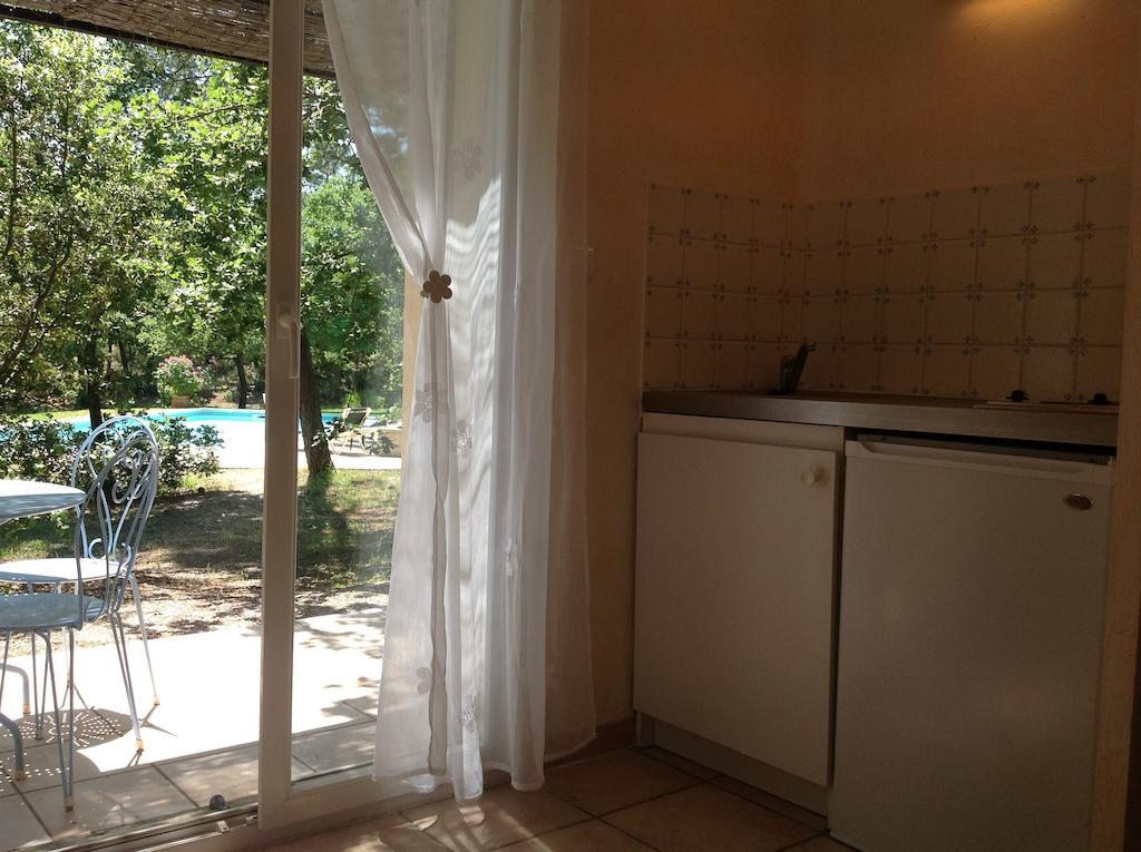 Le Clos Des Cigales รูสซียง ห้อง รูปภาพ