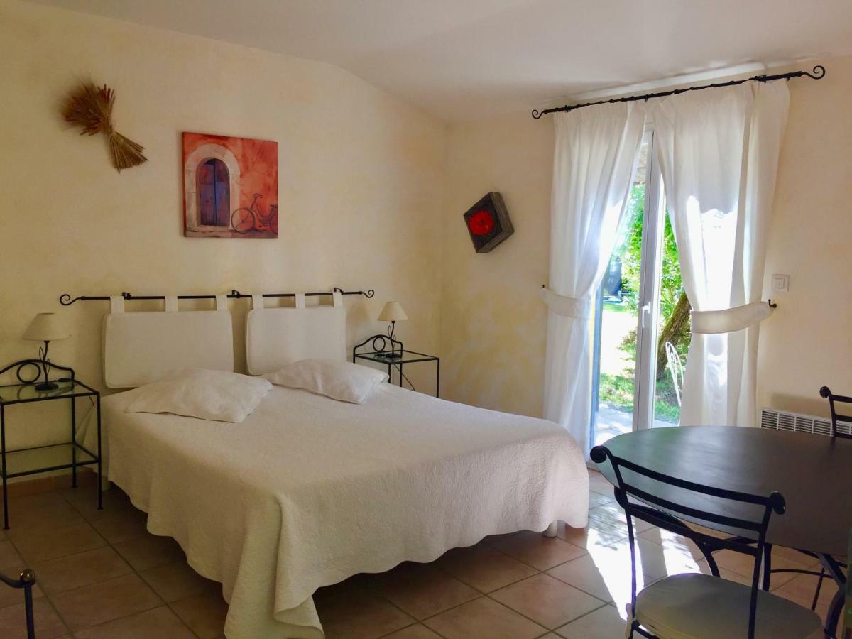 Le Clos Des Cigales รูสซียง ภายนอก รูปภาพ